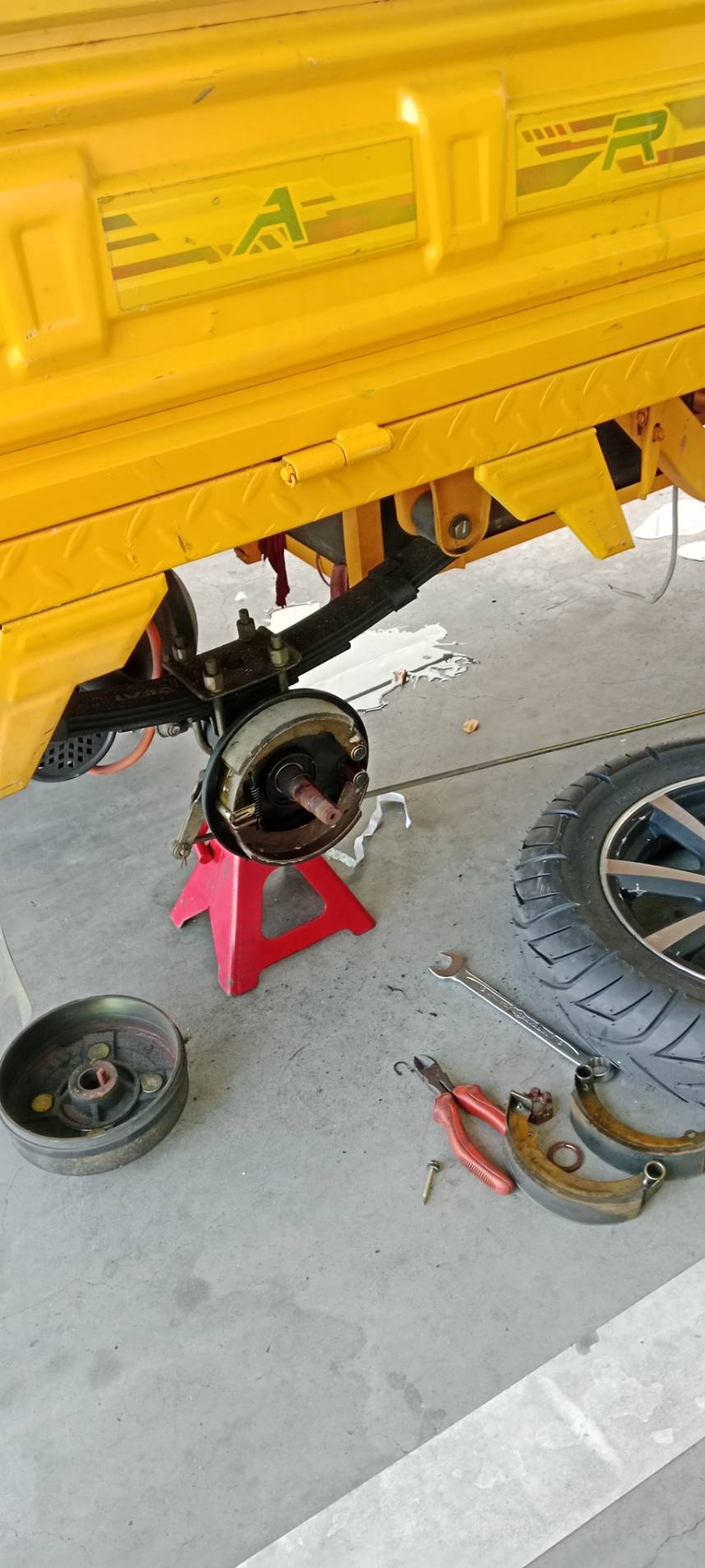 เปลี่ยนผ้าเบรค-8