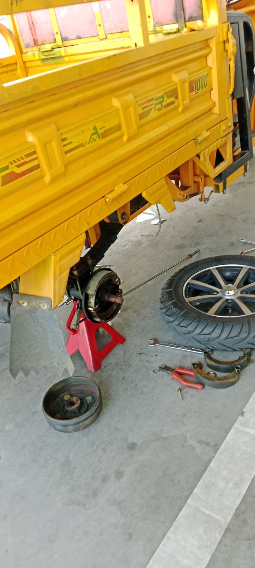 เปลี่ยนยาง-13